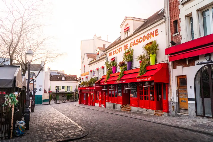 Escapada romántica a París: qué ver y hacer en 3 días 6 visitar barrio montmartre de Paris